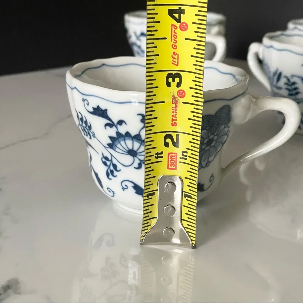 SET of 4 Cups - Blue Onion Blue Danube